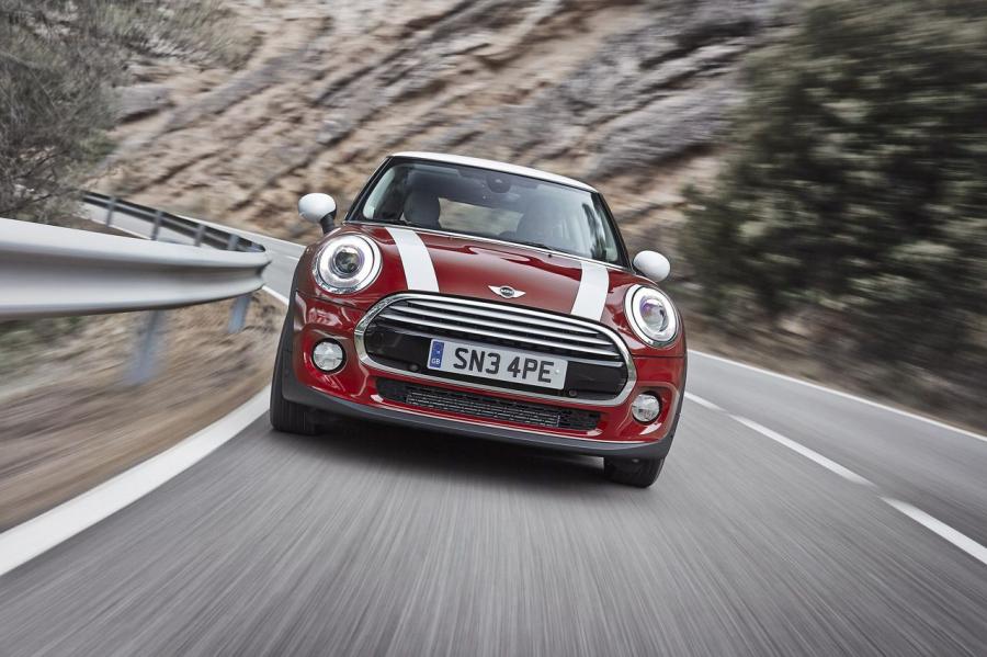  Mini Cooper Hardtop 2015 года  (фото 26 из 26)